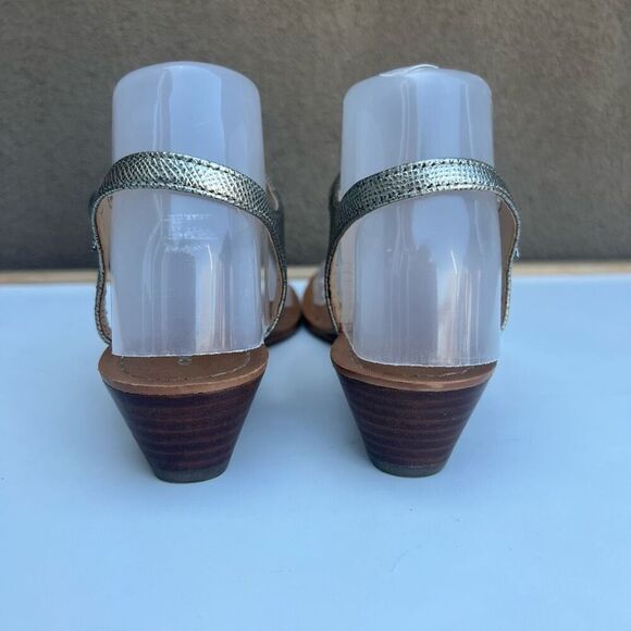 Coach Vitalia Gold Sandals T-Strap Slingback Pebbled Leather Low Wedge Size 7 - Picture 7 of 12